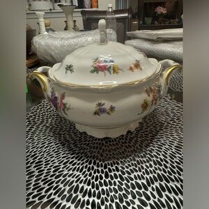 EDELSTEIN Bavaria maria theresia Ravaria Vegetable Lidded Bowl CIRCA 1950s